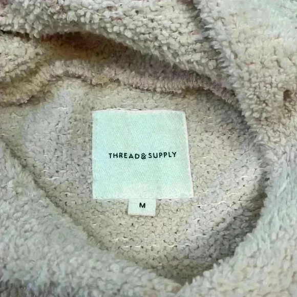 Thread & Supply Light Pink Hooded Sherpa Size M - Picture 9 of 9